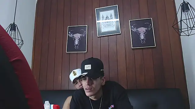 Snapshot of GaboReyes chatting on 03-05-25, 10:00 GaboReyes online show from 03-05-25, 10:00
