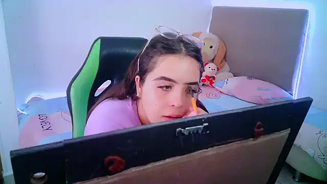  alicia z online show from 01-28-25, 06:17