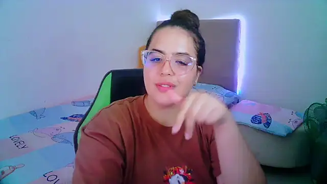  alicia z online show from 02-03-25, 12:04