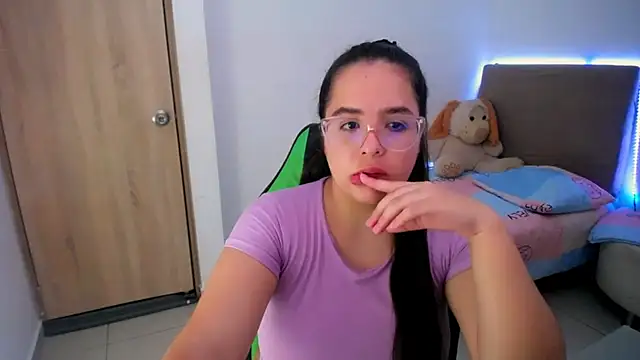  alicia z online show from 03-21-25, 10:06