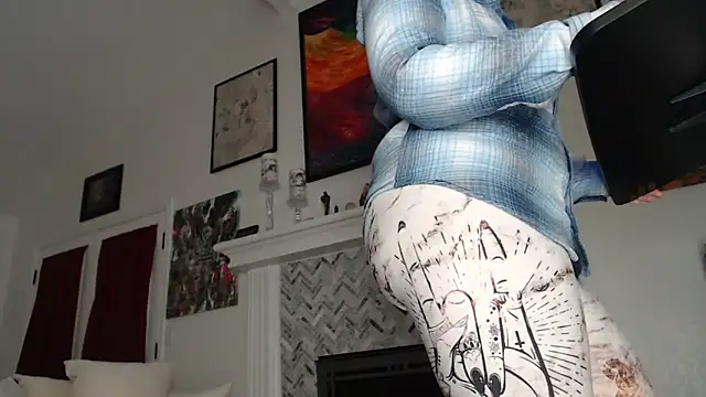 AuroraWillows online show from 02-19-25, 12:55