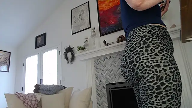 AuroraWillows online show from 09-27-25, 08:58