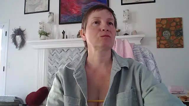 AuroraWillows online show from 02-07-26, 04:11