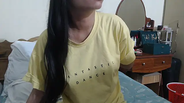 Beauty Asian Tina online show from 10-04-25, 08:29