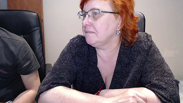 Snapshot of JoannaAndNeighbour chatting on 01-03-25, 12:30 JoannaAndNeighbour online show from 01-03-25, 12:30