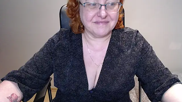Snapshot of JoannaAndNeighbour chatting on 01-29-25, 09:55 JoannaAndNeighbour online show from 01-29-25, 09:55
