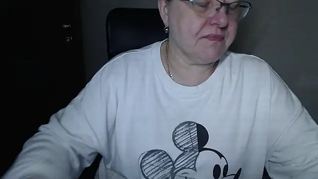 Snapshot of JoannaAndNeighbour chatting on 02-13-25, 07:35 JoannaAndNeighbour online show from 02-13-25, 07:35