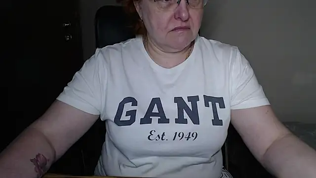 Snapshot of JoannaAndNeighbour chatting on 03-04-25, 08:13 JoannaAndNeighbour online show from 03-04-25, 08:13