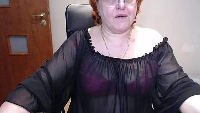 Snapshot of JoannaAndNeighbour chatting on 03-16-25, 10:44 JoannaAndNeighbour online show from 03-16-25, 10:44