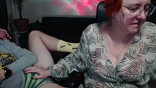 JoannaAndNeighbour online show from 10-23-25, 08:24