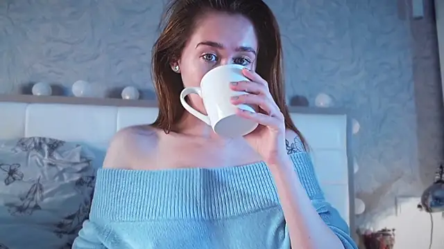 millllina online show from 10-07-25, 12:13