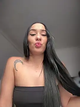   IRIS   online show from 12-18-25, 03:18