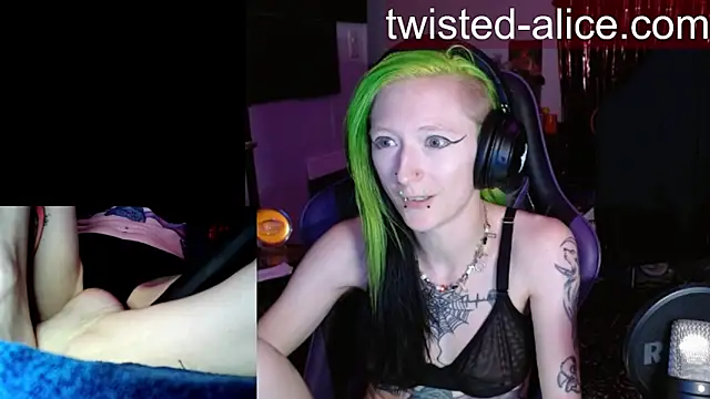 alicewonder09 online show from 06-24-26, 03:38