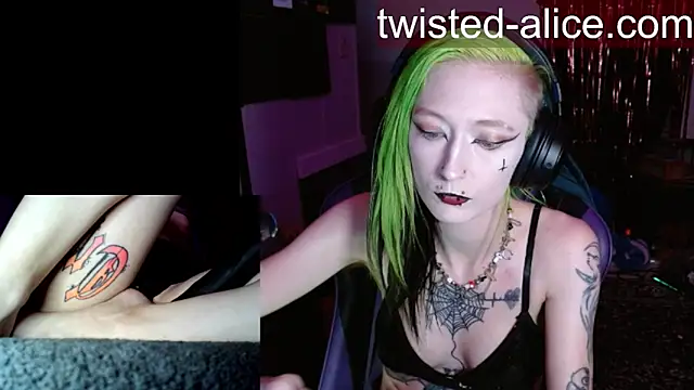 alicewonder09 online show from 07-01-26, 03:30