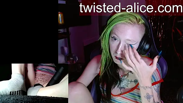 alicewonder09 online show from 07-22-26, 03:09