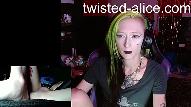 alicewonder09 online show from 07-30-26, 03:16