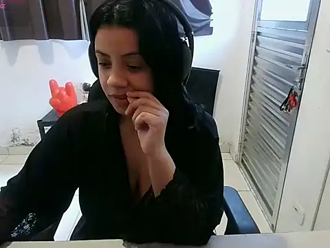 Snapshot of zayrapink chatting on 02-23-26, 06:16 zayrapink online show from 02-23-26, 06:16