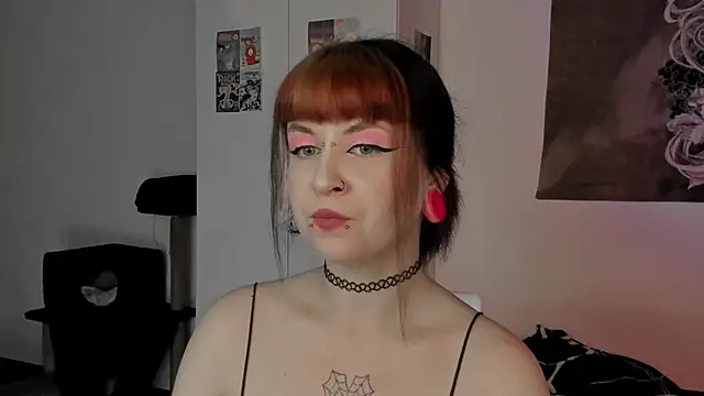 Snapshot of t0riayun0 chatting on 12-04-24, 11:13 t0riayun0 online show from 12-04-24, 11:13