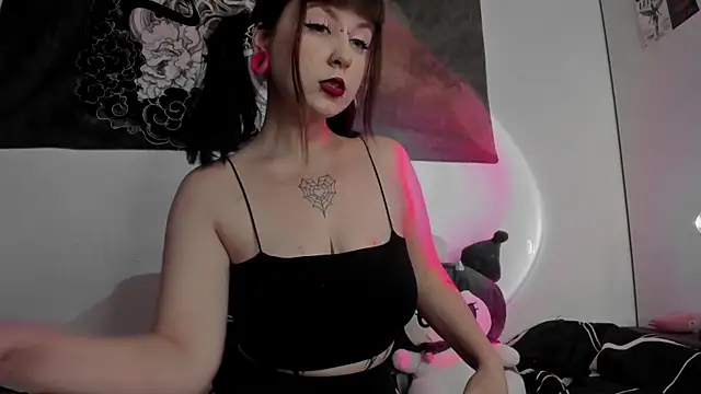 Snapshot of t0riayun0 chatting on 01-10-25, 11:18 t0riayun0 online show from 01-10-25, 11:18