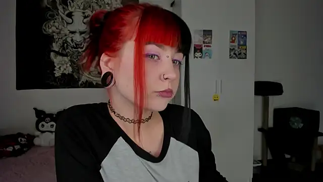 Snapshot of t0riayun0 chatting on 02-22-25, 08:31 t0riayun0 online show from 02-22-25, 08:31