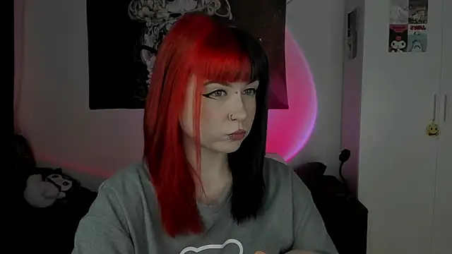 Snapshot of t0riayun0 chatting on 03-17-25, 09:55 t0riayun0 online show from 03-17-25, 09:55