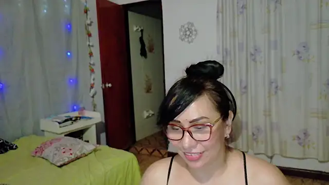 hottplay online show from 12-04-24, 12:08