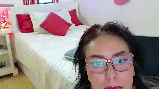 hottplay online show from 02-12-26, 04:57