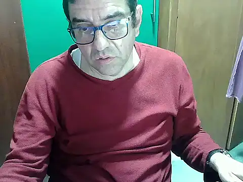 Snapshot of FernandoReuterG chatting on 10-14-25, 02:56 FernandoReuterG online show from 10-14-25, 02:56