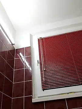 Snapshot of Viola_sweet_honey chatting on 11-04-25, 08:30 Viola sweet honey online show from 11-04-25, 08:30