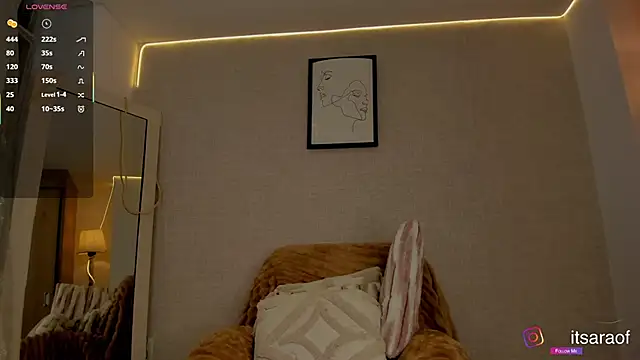 Snapshot of sara_cruz011 chatting on 10-31-25, 02:23 sara cruz011 online show from 10-31-25, 02:23