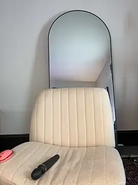 Snapshot of rosexx96 chatting on 03-10-26, 02:11 rosexx96 online show from 03-10-26, 02:11