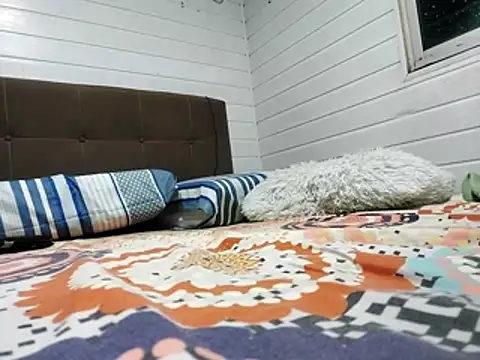 Hotcasados69 online show from 01-16-26, 04:38