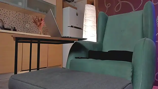 Yourfreebird online show from 02-09-25, 12:41