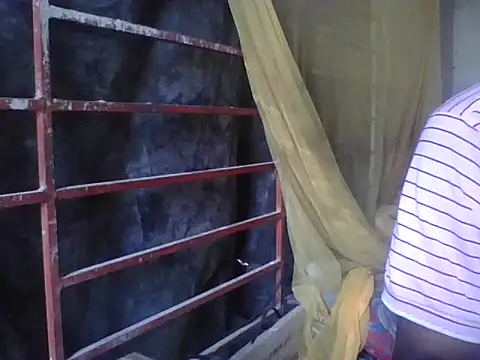 Snapshot of chittagong77 chatting on 12-20-25, 05:47 chittagong77 online show from 12-20-25, 05:47