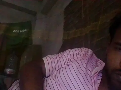 Snapshot of chittagong77 chatting on 12-20-25, 05:53 chittagong77 online show from 12-20-25, 05:53