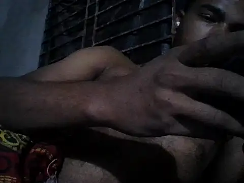 Snapshot of chittagong77 chatting on 01-12-26, 05:29 chittagong77 online show from 01-12-26, 05:29