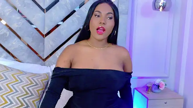 Snapshot of Sara_Boom chatting on 11-14-25, 01:10 Sara Boom online show from 11-14-25, 01:10