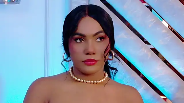 Snapshot of Sara_Boom chatting on 12-19-25, 02:24 Sara Boom online show from 12-19-25, 02:24