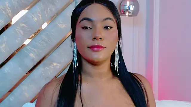 Snapshot of Sara_Boom chatting on 01-15-26, 02:10 Sara Boom online show from 01-15-26, 02:10