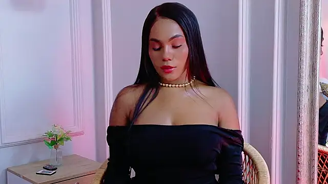 Snapshot of Sara_Boom chatting on 03-06-26, 02:35 Sara Boom online show from 03-06-26, 02:35