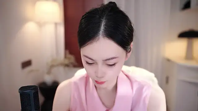 Ocean--Lili online show from 09-12-25, 02:17