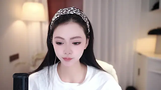 Ocean--Lili online show from 09-13-25, 02:17