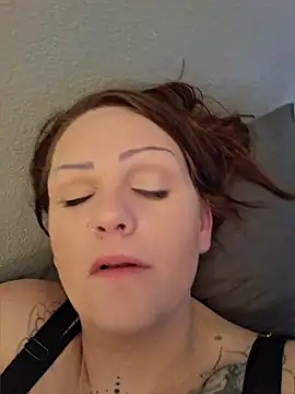 Snapshot of CumKittyKittyxx chatting on 03-25-26, 07:20 CumKittyKittyxx online show from 03-25-26, 07:20