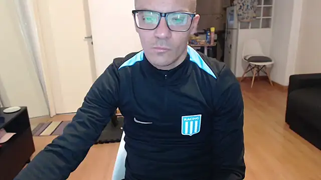 guachin hunk online show from 04-28-26, 07:41