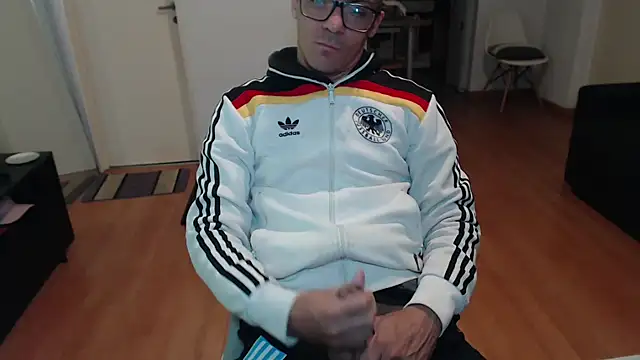 Snapshot of guachin_hunk chatting on 05-10-26, 06:46 guachin hunk online show from 05-10-26, 06:46