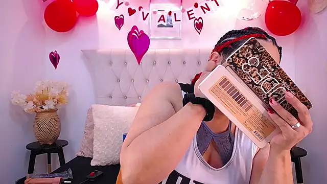 MIchelMomet online show from 02-10-25, 01:01