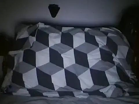 Snapshot of bbccol1 chatting on 11-04-25, 01:16 bbccol1 online show from 11-04-25, 01:16