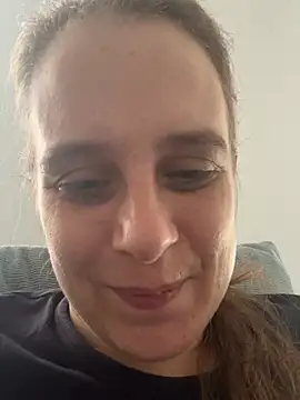 LadyChantale online show from 06-20-26, 05:32