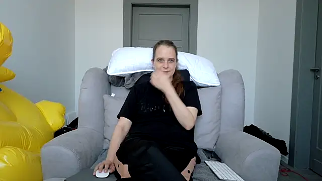 LadyChantale online show from 07-25-26, 07:17