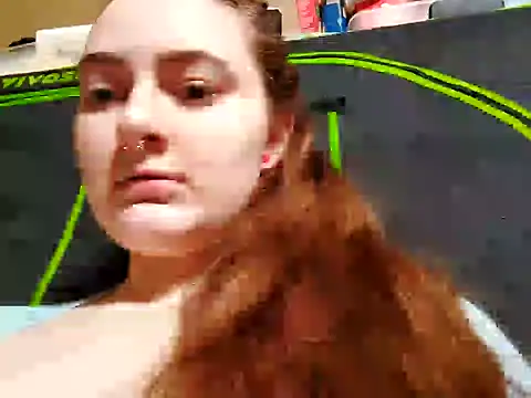 Snapshot of Snowbunnycake_131 chatting on 02-02-25, 07:41 Snowbunnycake 131 online show from 02-02-25, 07:41